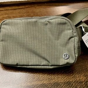 Everywhere Belt Bag
